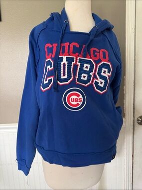 5th & Ocean Blue Chicago Cubs Pullover Hoodie with Red/White Logo